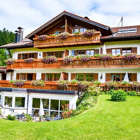 Gaestehaus Sonnenberg ボルシュターラング