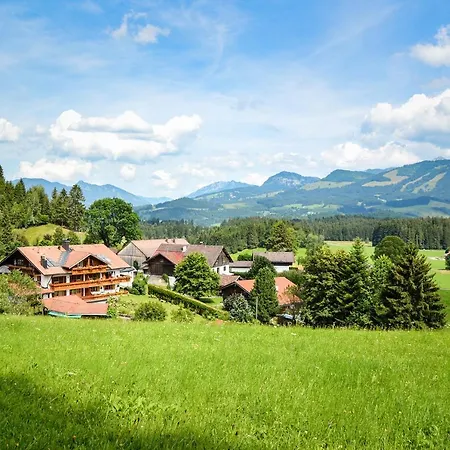 Gaestehaus Sonnenberg * 博尔斯特尔朗